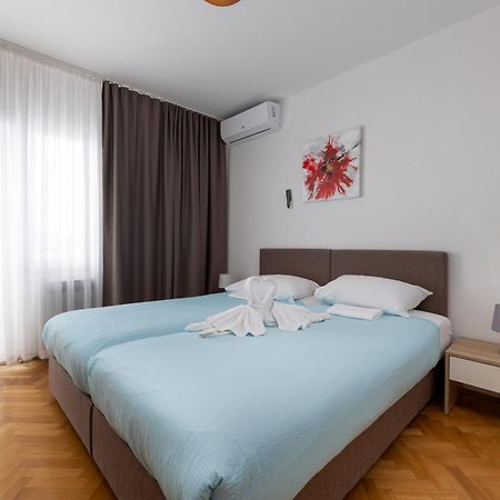 Villa Okruk-10 Meters Away From The Beach Okrug Gornji Exterior foto