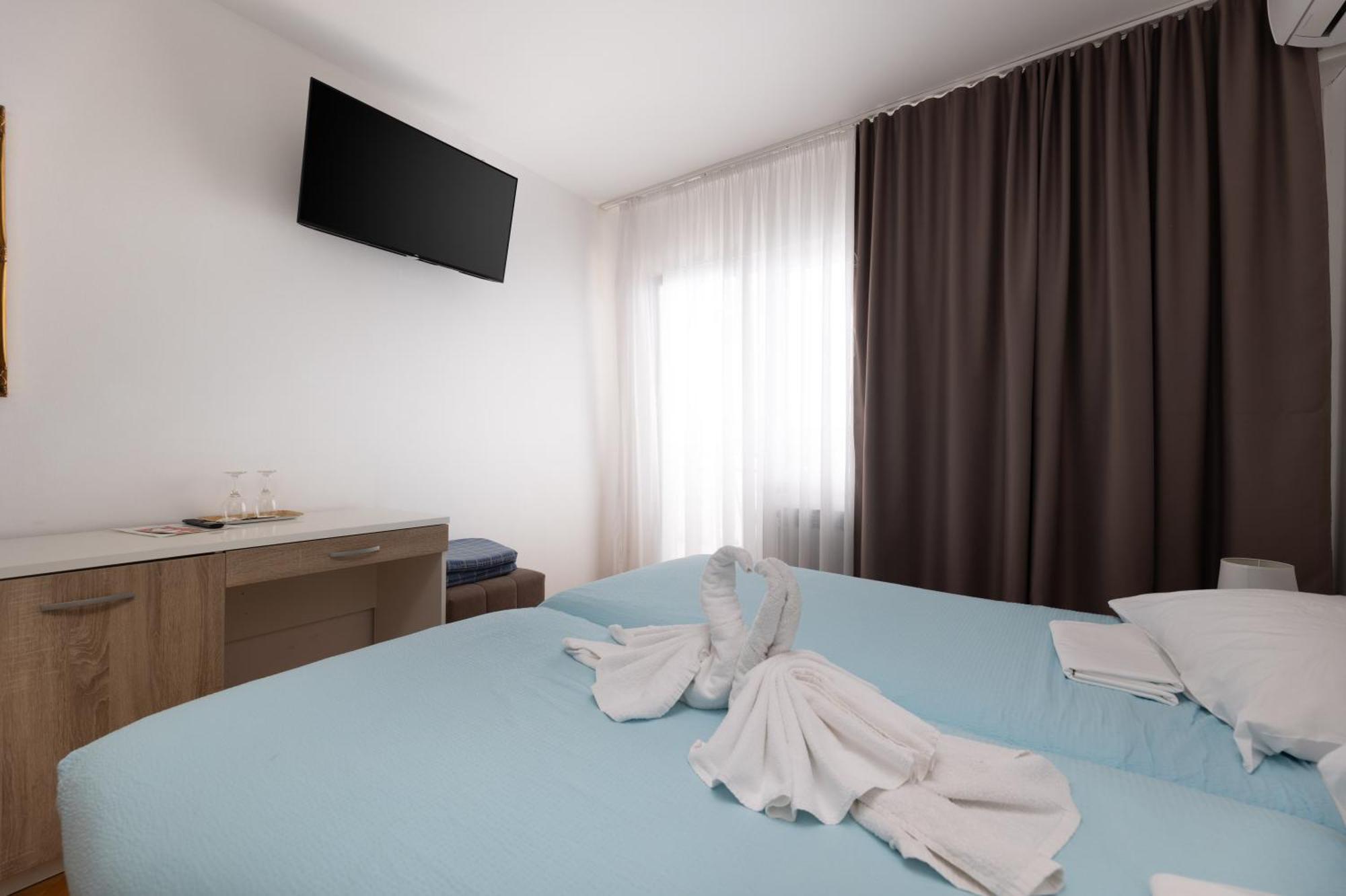 Villa Okruk-10 Meters Away From The Beach Okrug Gornji Exterior foto