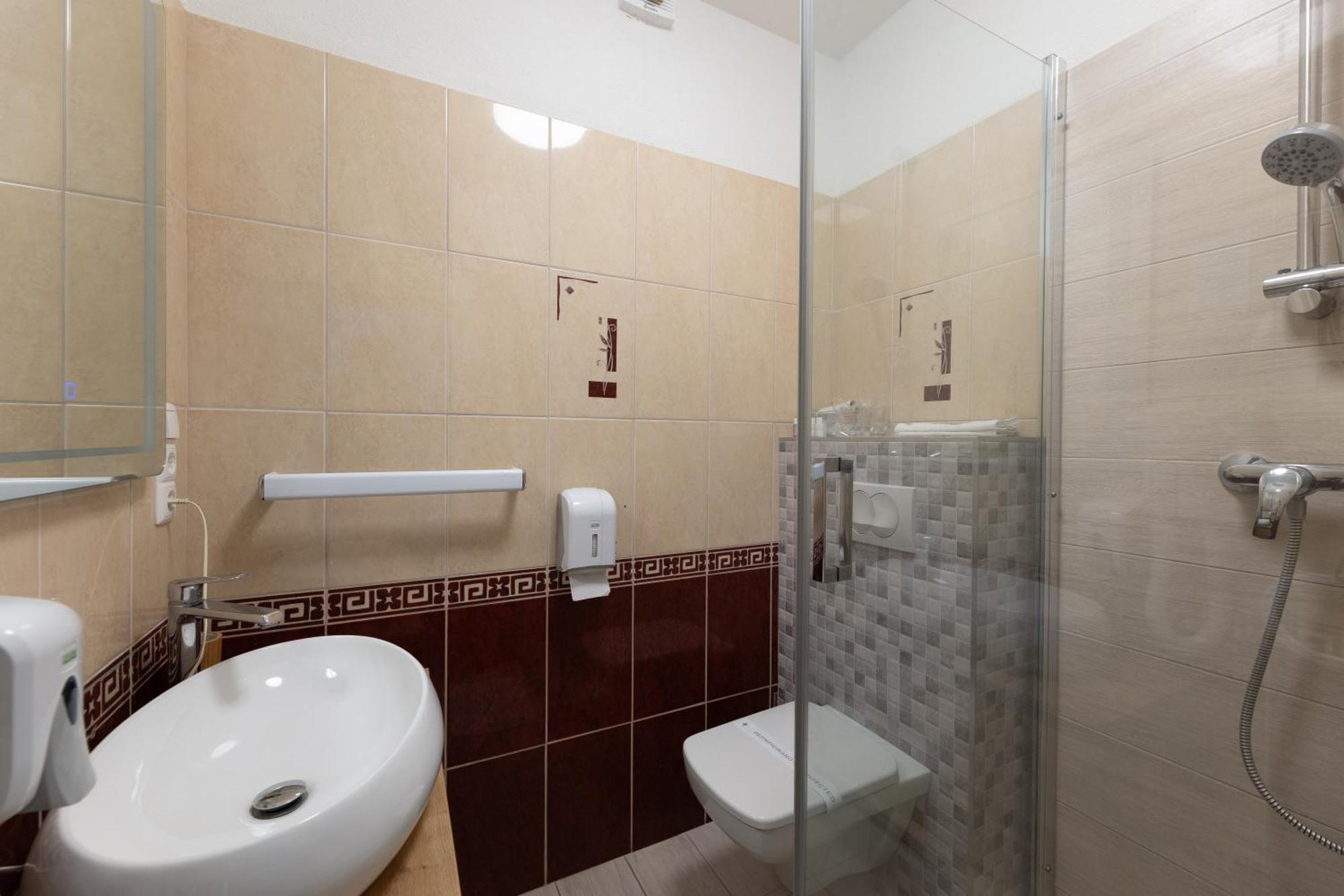 Villa Okruk-10 Meters Away From The Beach Okrug Gornji Exterior foto