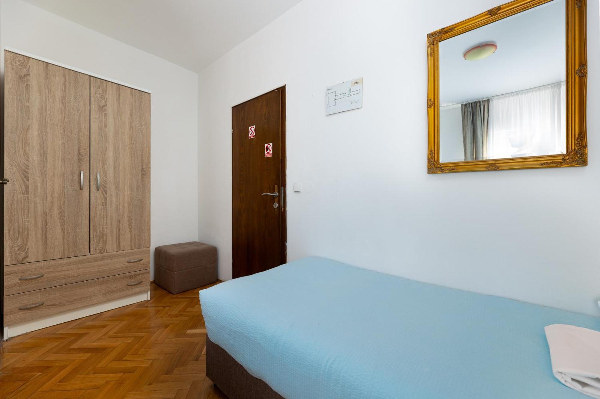 Villa Okruk-10 Meters Away From The Beach Okrug Gornji Exterior foto