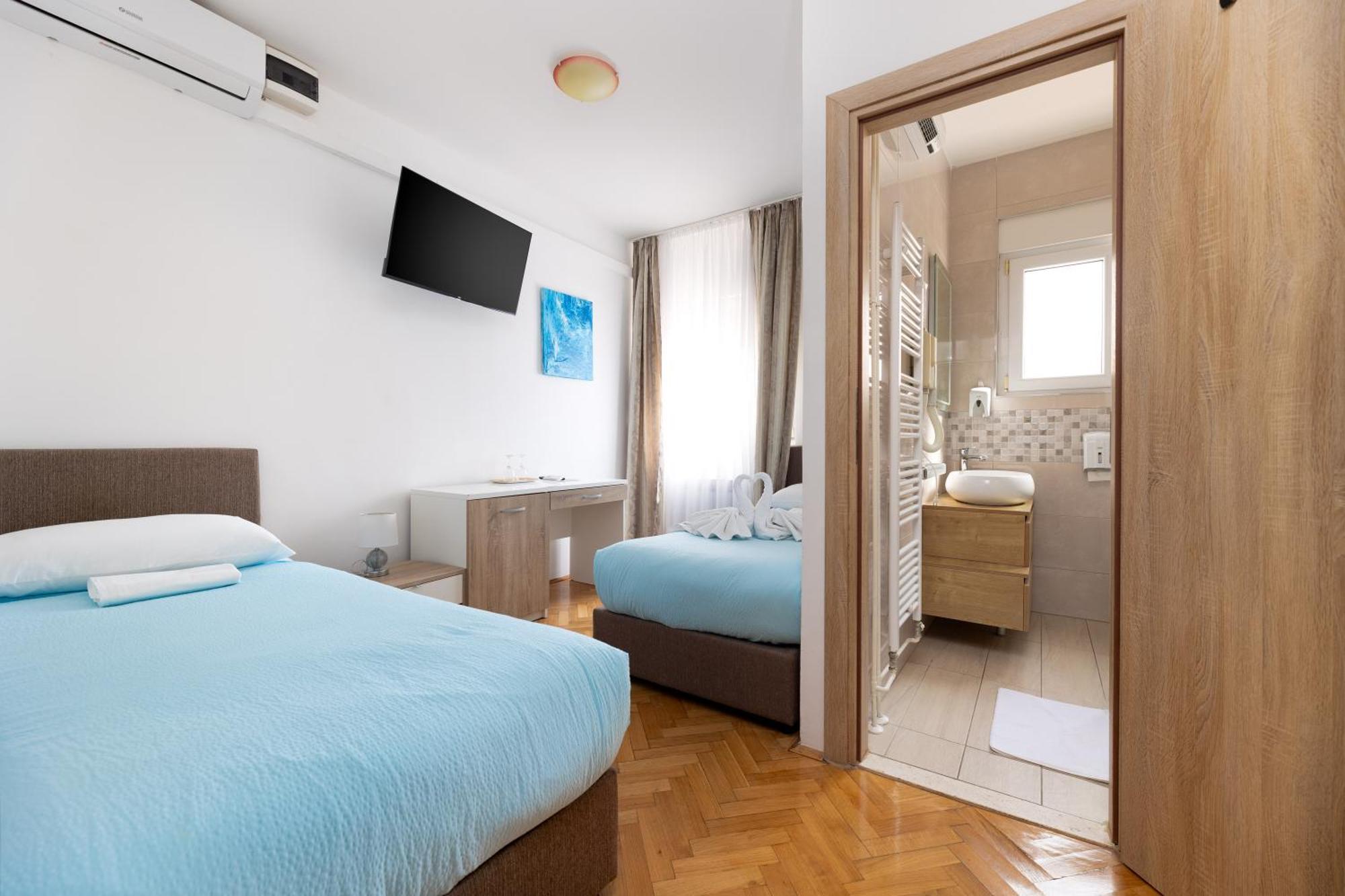 Villa Okruk-10 Meters Away From The Beach Okrug Gornji Exterior foto