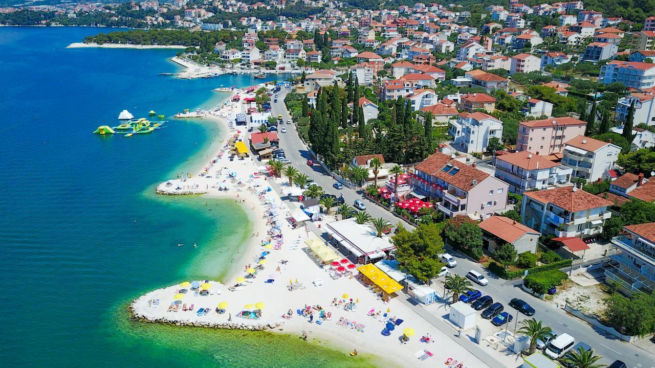 Villa Okruk-10 Meters Away From The Beach Okrug Gornji Exterior foto